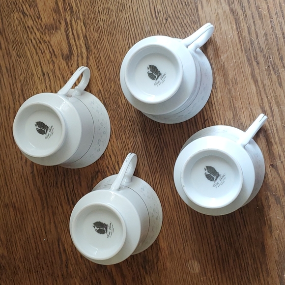 Liling Brocade Blue and Pink Set of 5 Tea Cups and 6 Saucers - Picture 16 of 16